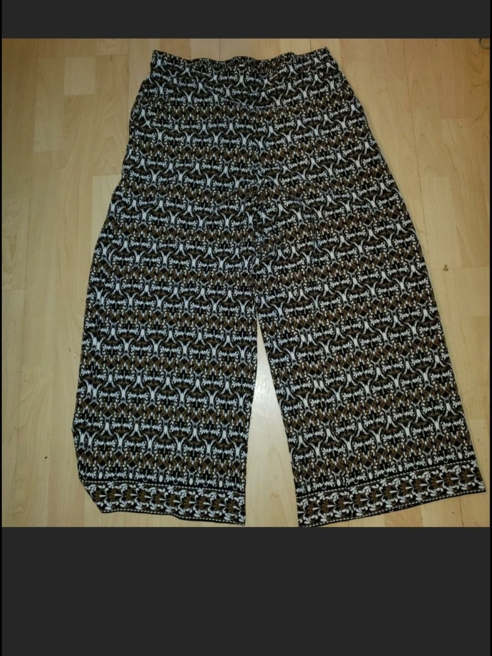 Women's Sz L Max Studio Brown, Black and White Floral Print Wide Leg Pants